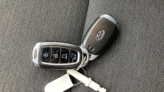 Hyundai KONA 100kW Premium 39kWh 5dr Auto Electric Hatchback